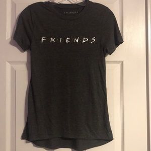 “Friends” short sleeve top